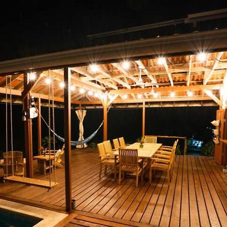 ボカス・タウン Casa Marlin Bed & Breakfast エクステリア 写真