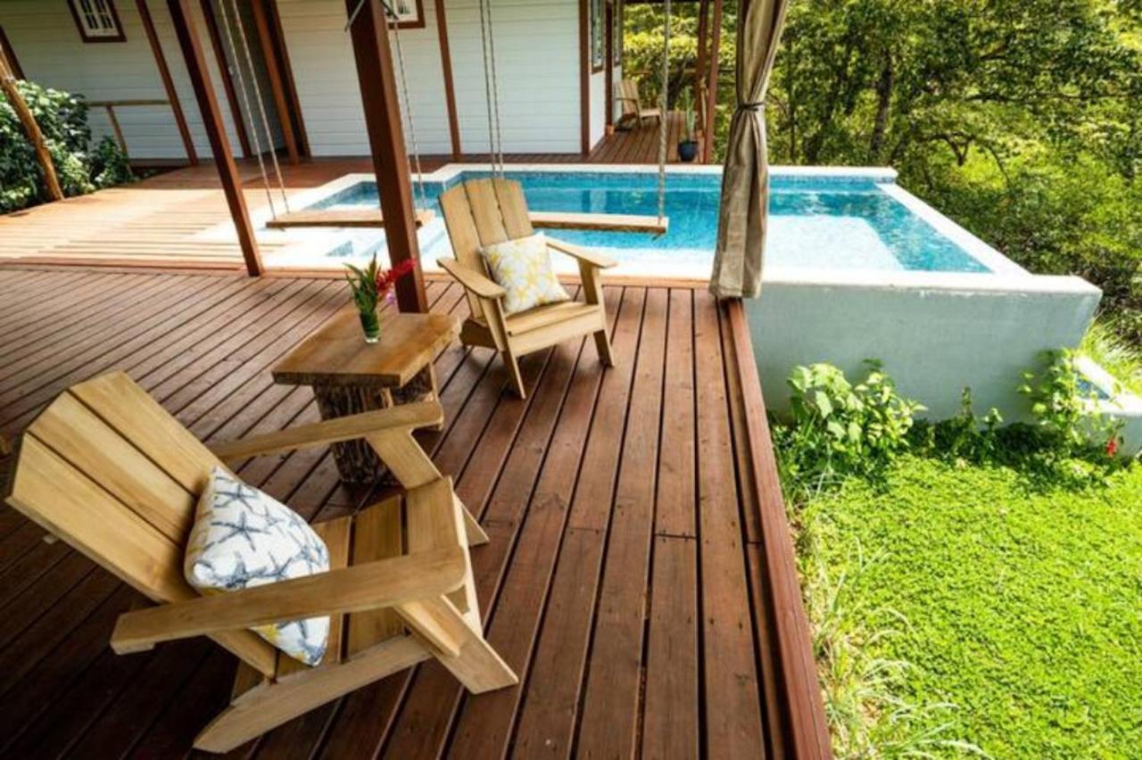 ボカス・タウン Casa Marlin Bed & Breakfast エクステリア 写真